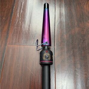 Purple and Black Hair Styling Wand
